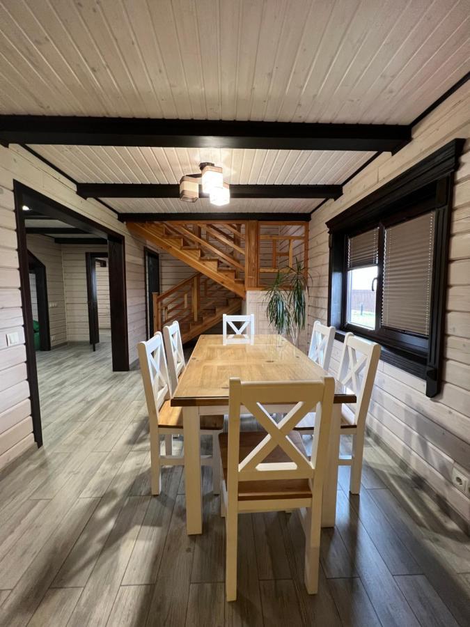 Villa Family House Truskavets Modrychi Εξωτερικό φωτογραφία