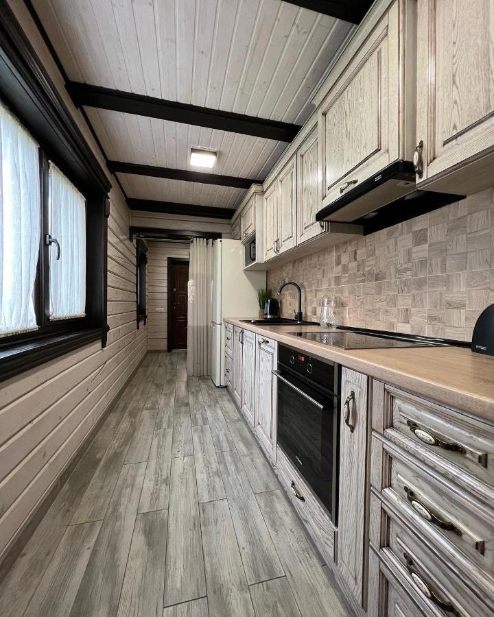 Villa Family House Truskavets Modrychi Εξωτερικό φωτογραφία