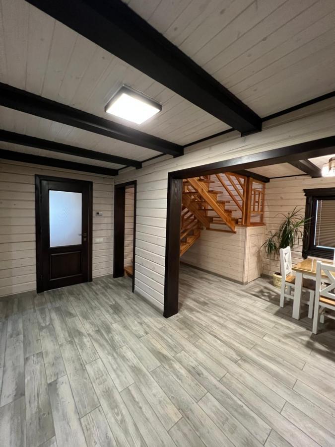 Villa Family House Truskavets Modrychi Εξωτερικό φωτογραφία