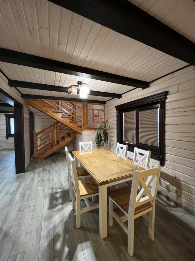 Villa Family House Truskavets Modrychi Εξωτερικό φωτογραφία